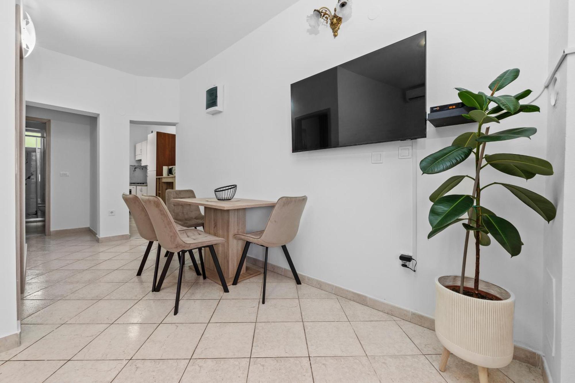 Apartment Lejla Šišan Kültér fotó